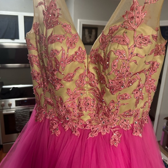 Pageant gown Teen fully stoned on top - Picture 8 of 11